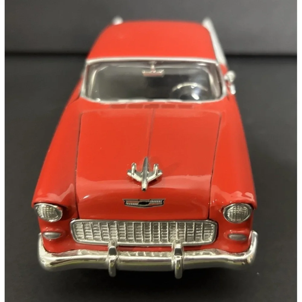 Motor Max 1955 Chevrolet Bel Air Red White Chevy Diecast 1:24 No Box